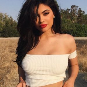 FASHION NOVA  Kylie Jenner look alike